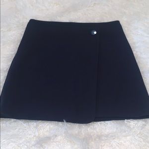 navy blue skirt